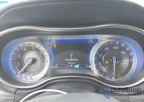 2018 Chrysler 300 Touring L из США, поврежденный, VIN 2C3CCAAG2JH320640